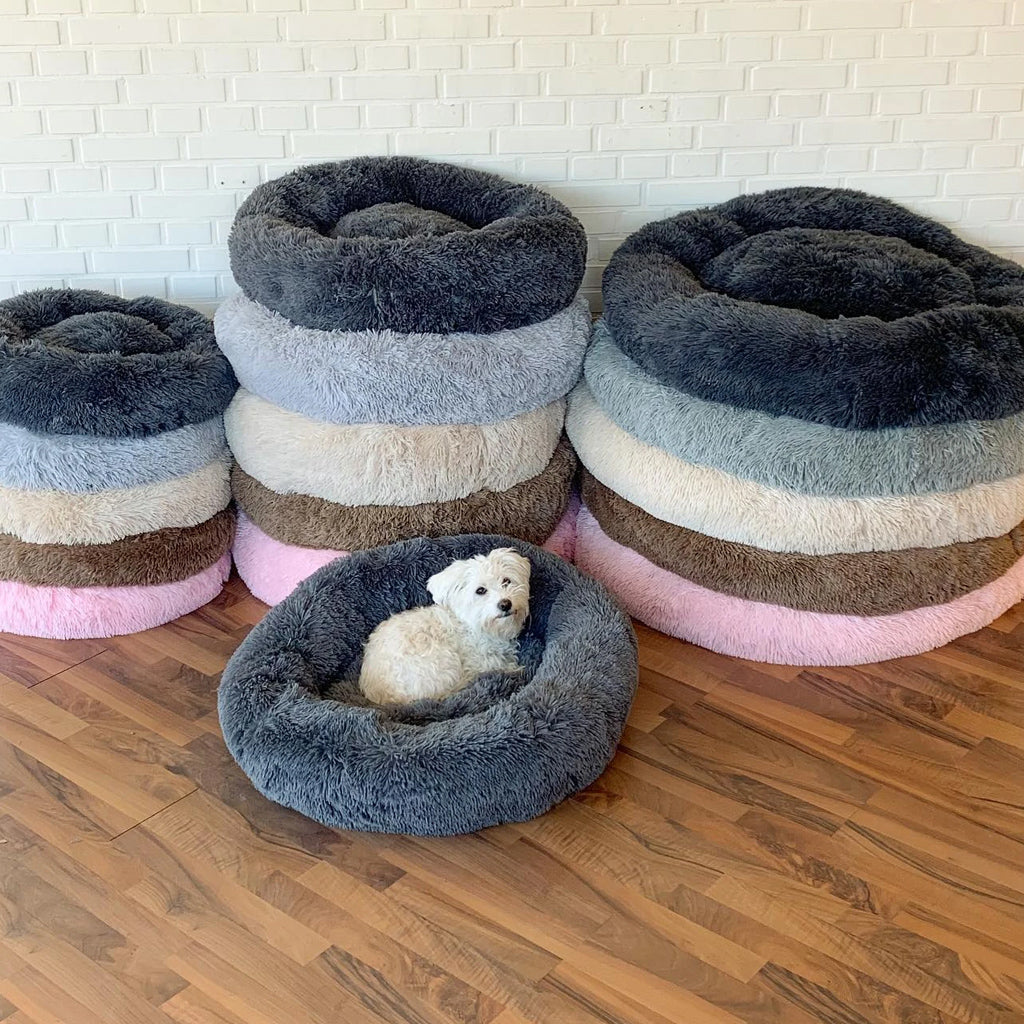 Bjaf Donut Dog Bed with raised rim and fluffy filling